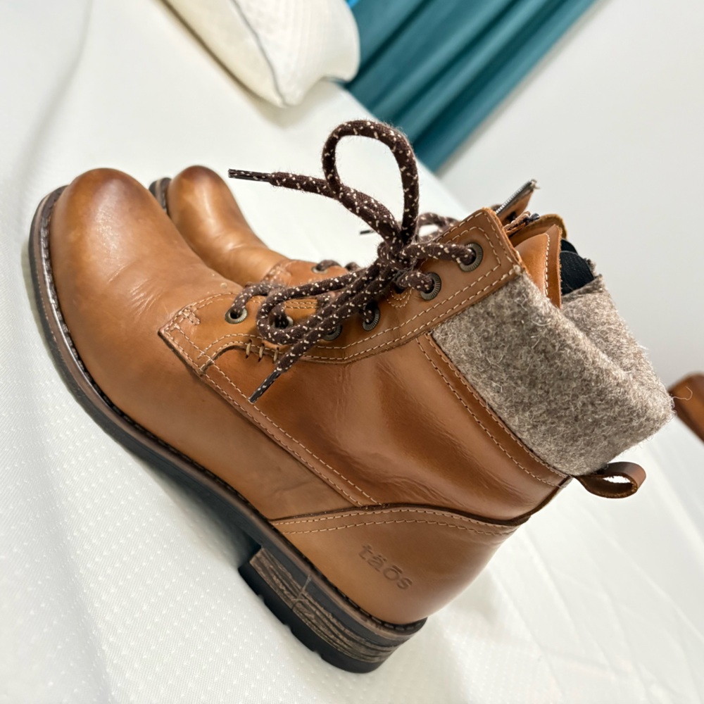 Taos ankle boots